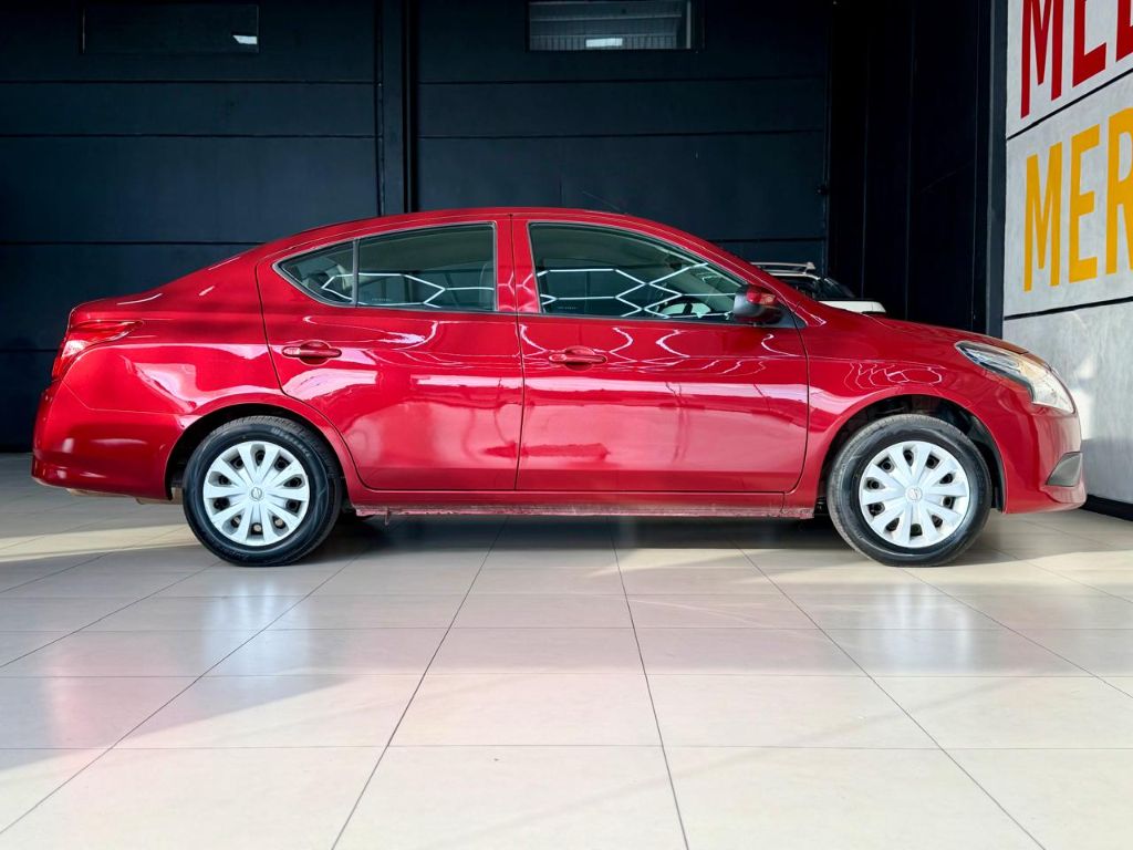 VERSA 1.0 12V FlexStart 4p Mec.