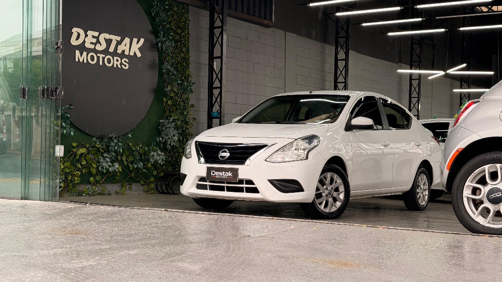 VERSA SV 1.6 16V FlexStart 4p Aut.