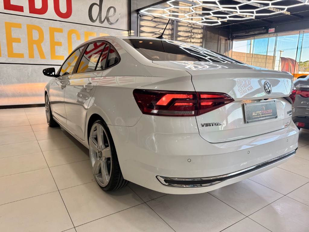 VIRTUS Highline 200 TSI 1.0 Flex 12V Aut