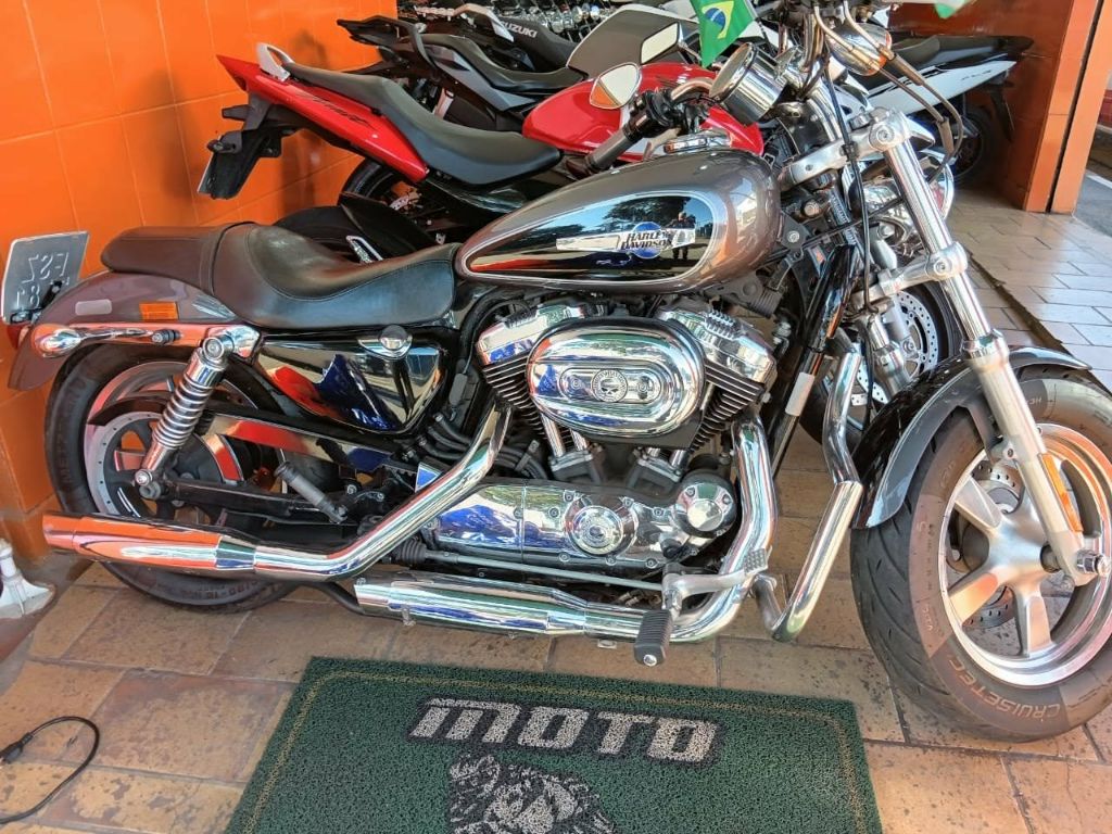 XL 1200 CUSTOM LIMITED CA/CB