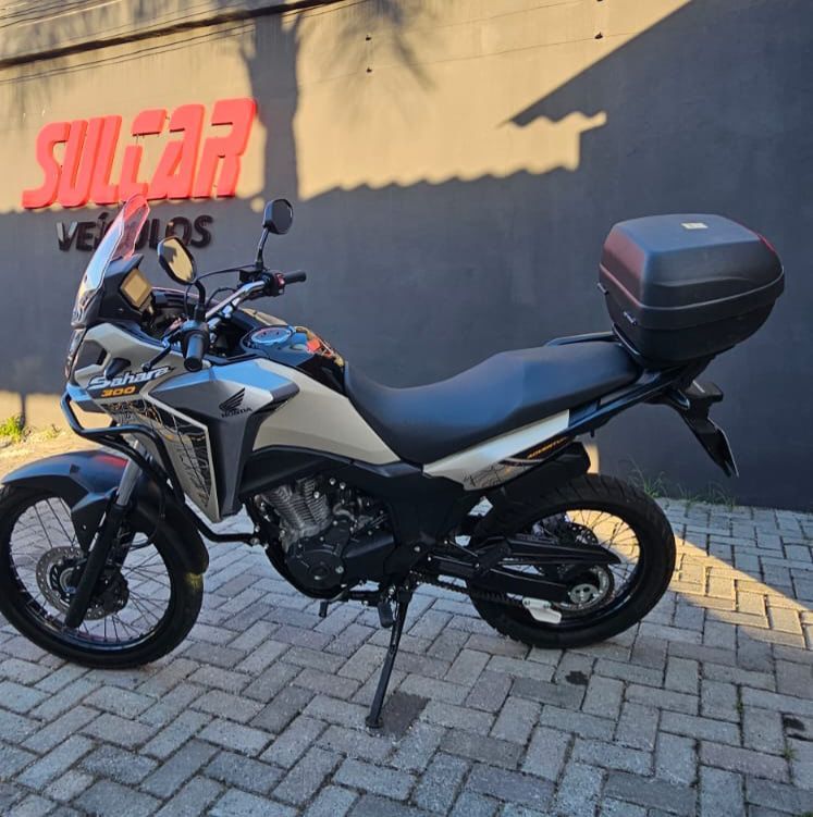 XRE SAHARA 300