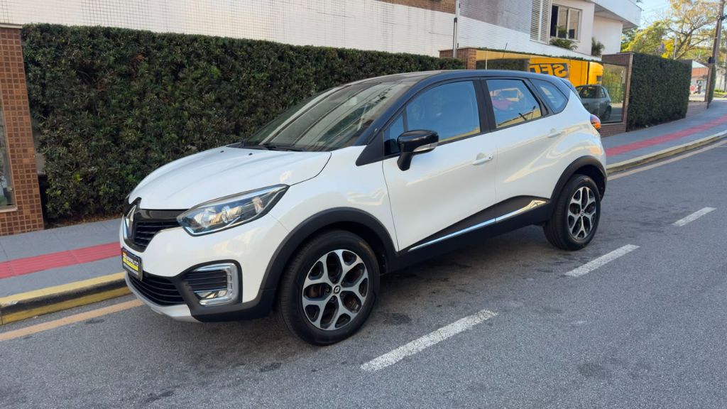 CAPTUR Intense 1.6 16V Flex 5p Aut.