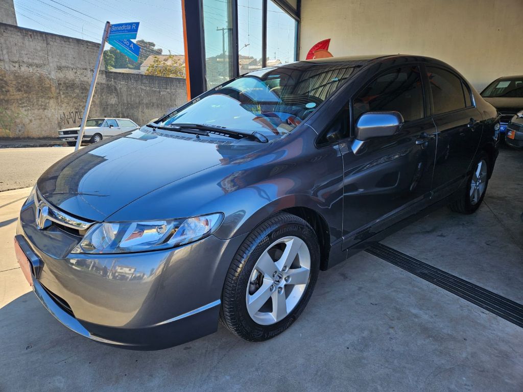 Civic Sedan LXS 1.8/1.8 Flex 16V Aut. 4p