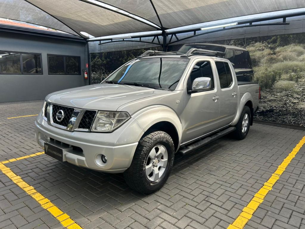 Frontier LE CD 4x4 2.5 TB Diesel Aut.