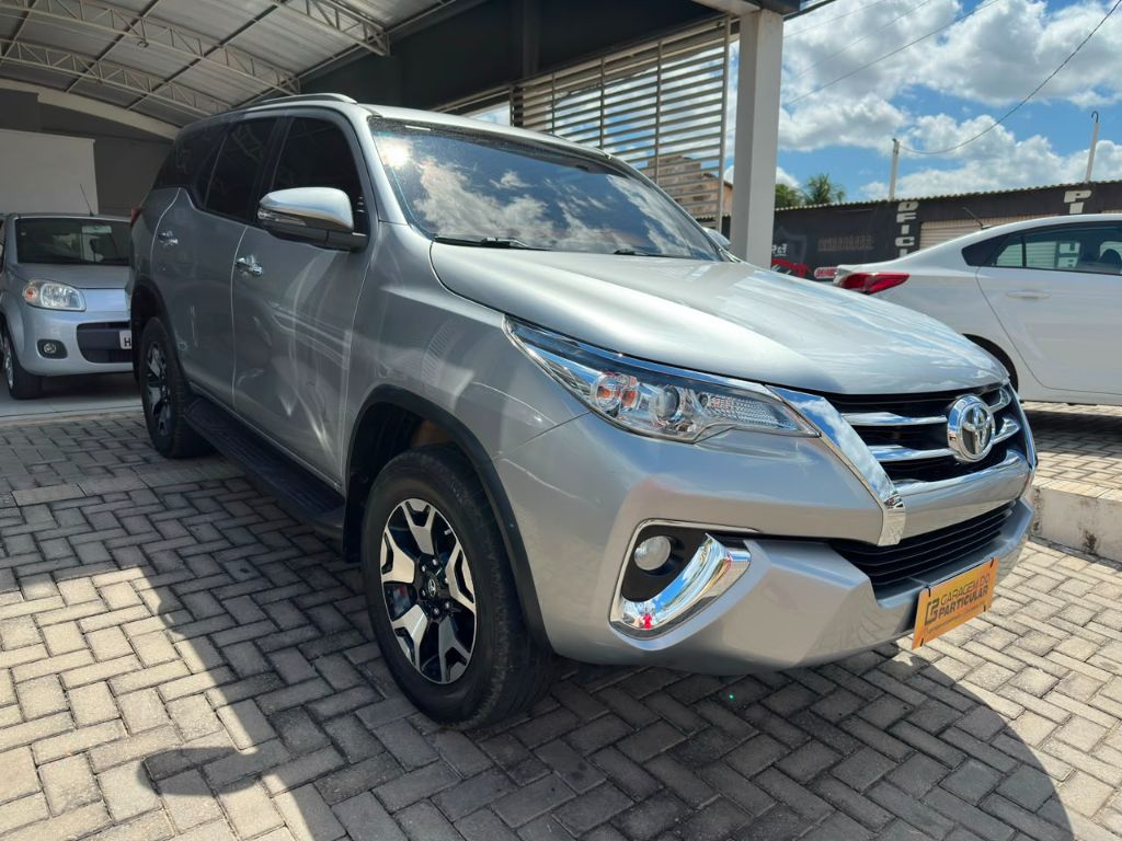 Hilux CD SRV 4x2 2.7 Flex 16V Aut.