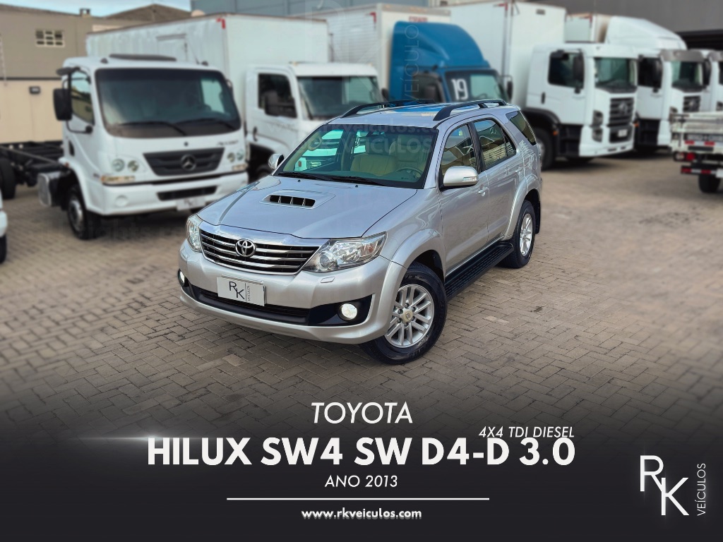 Hilux SW4 SR D4-D 4x4 3.0 TDI Dies. Aut