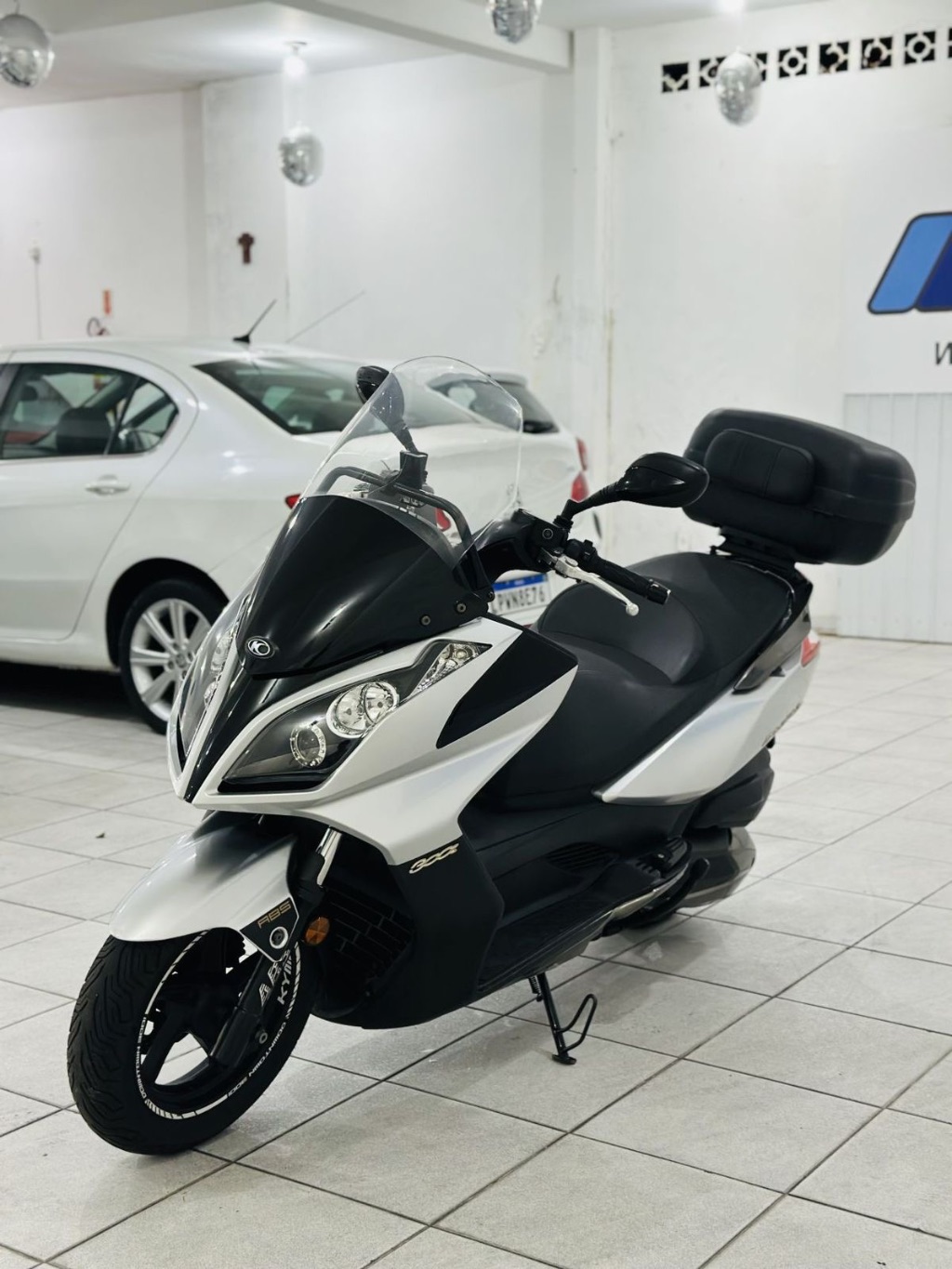 KYMCO DOWNTOWN 300