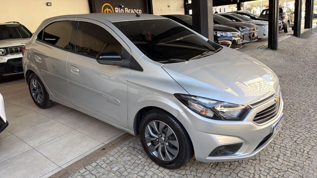ONIX HATCH ADVANTAGE 1.4 8V Flex 5p Aut.