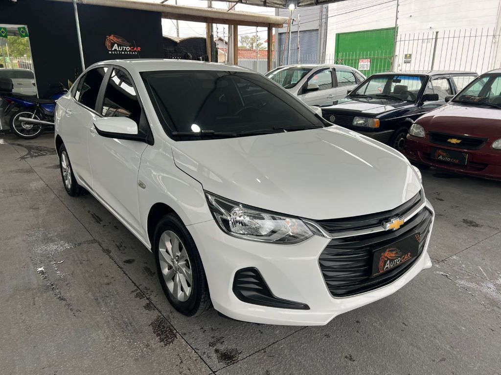 ONIX SEDAN Plus LT 1.0 12V Flex 4p Mec.