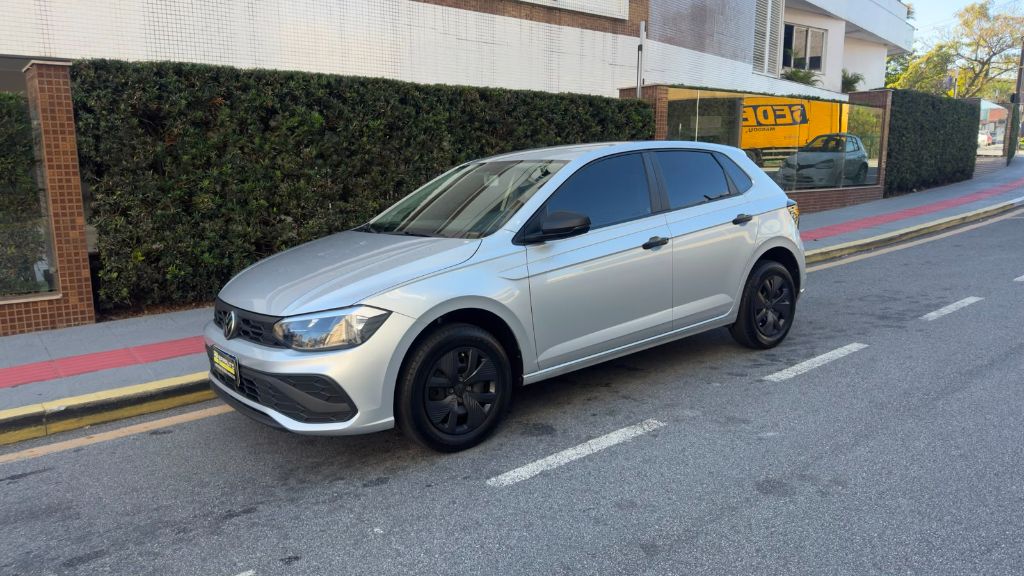 Polo Track 1.0 Flex 12V 5p