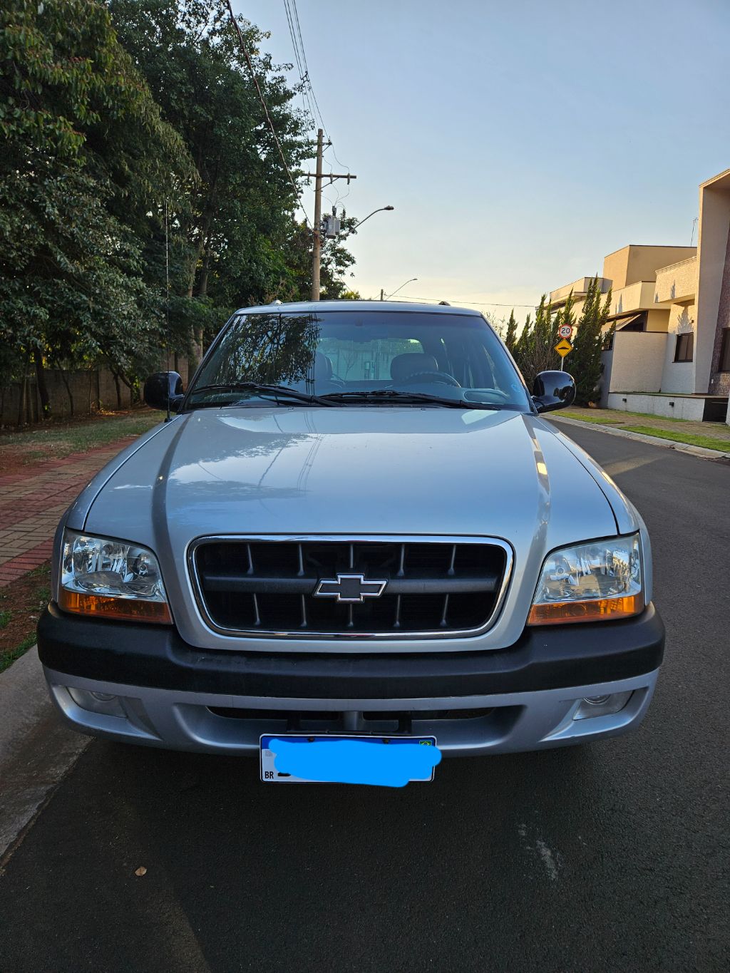 S10 Blazer 2.4 MPFI 8V 128cv 4p