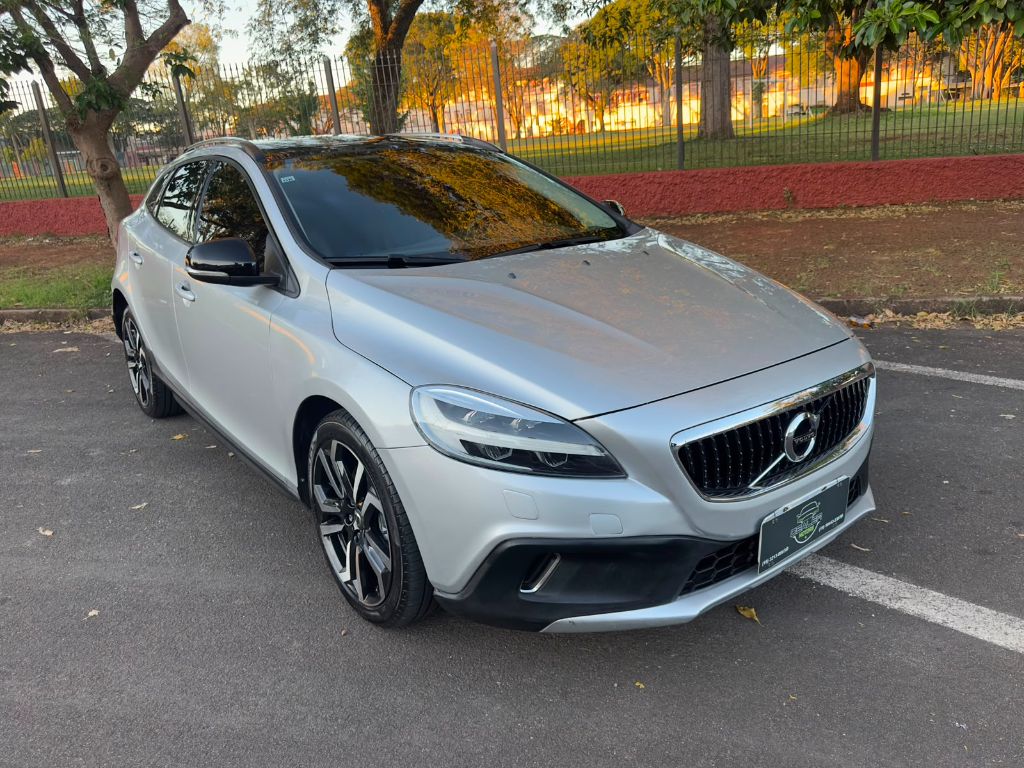 V40 T-4 Cross Country 2.0 FWD Aut.