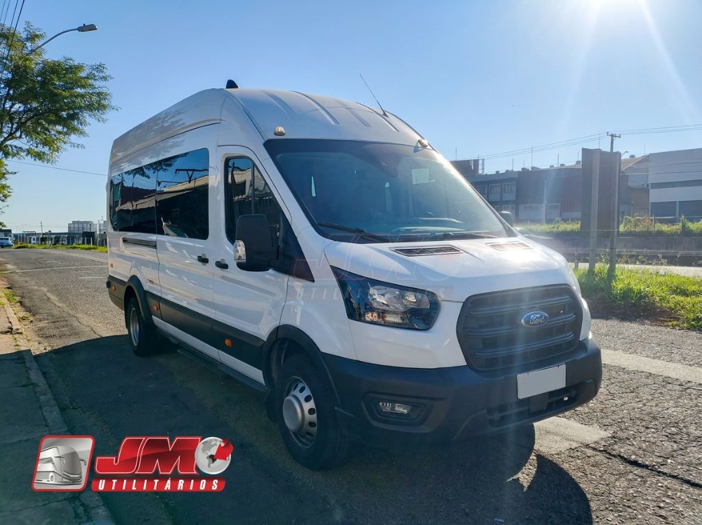 Van Ford Transit ano 2023 a venda COD.300