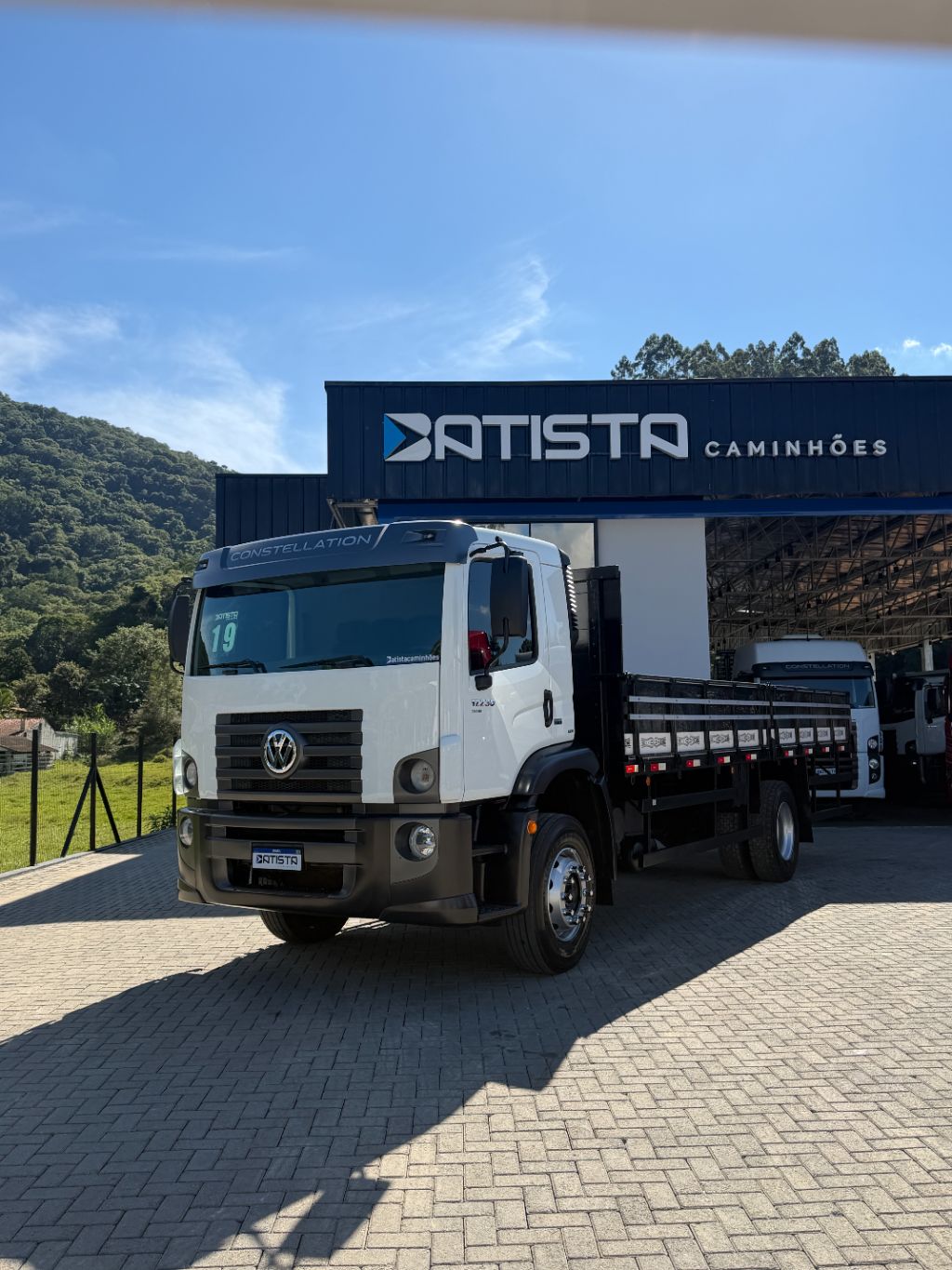 Vw 17-230 Trend - Carroceria de 6.75m