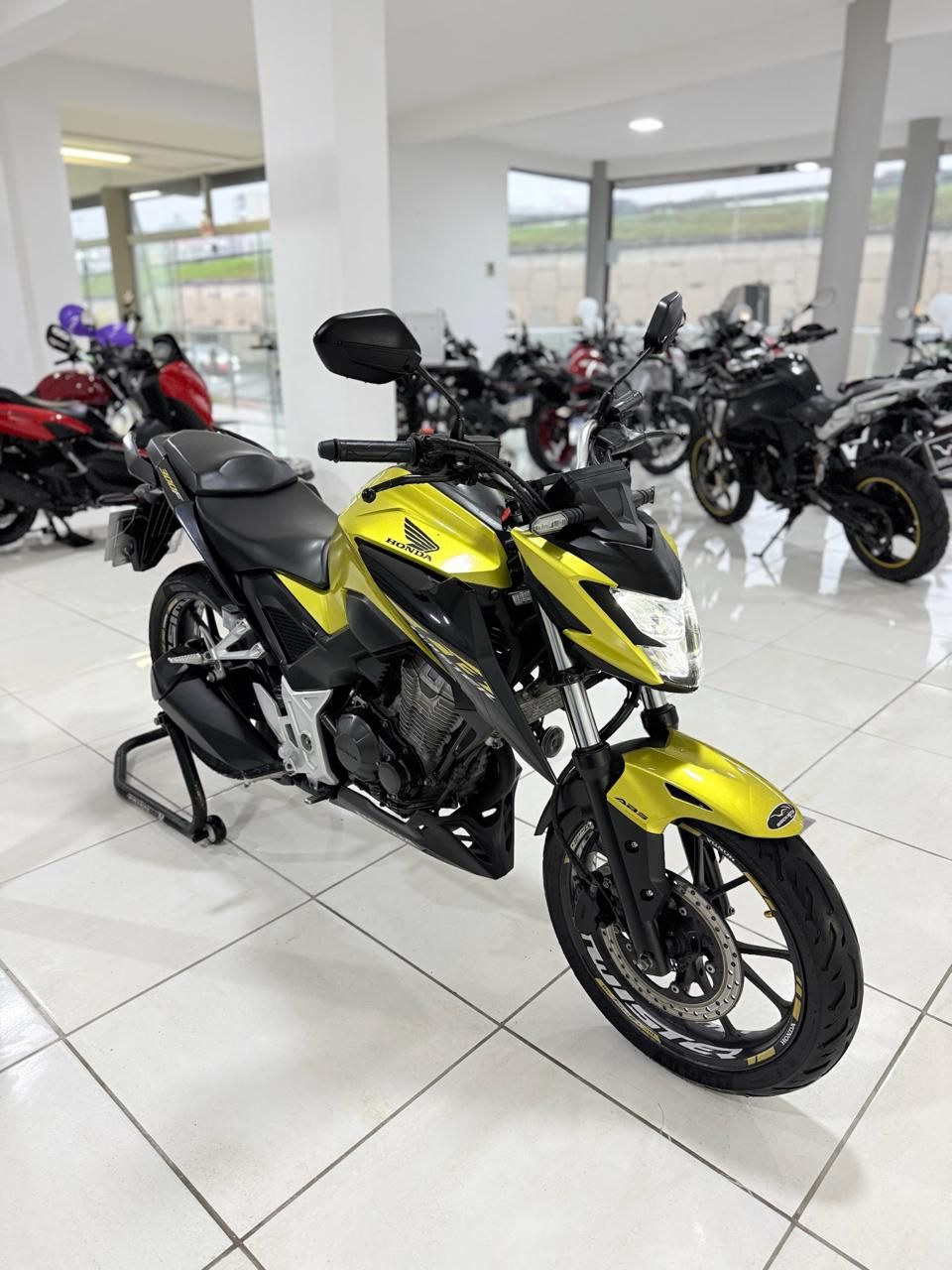 CB 300F Twister Flex