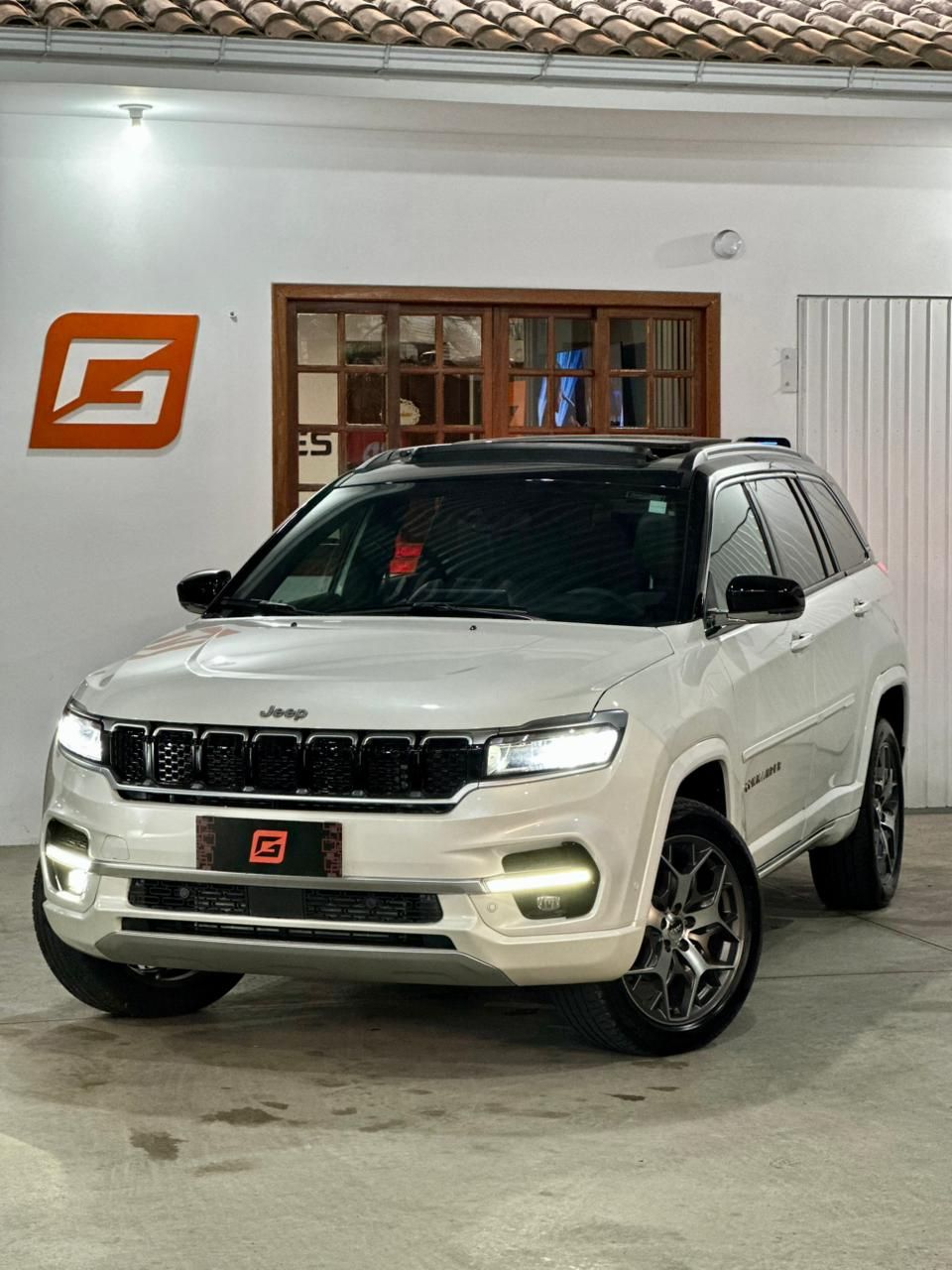 Commander Overl. 2.2 TD 4x4 Diesel  2025 13.757 Km