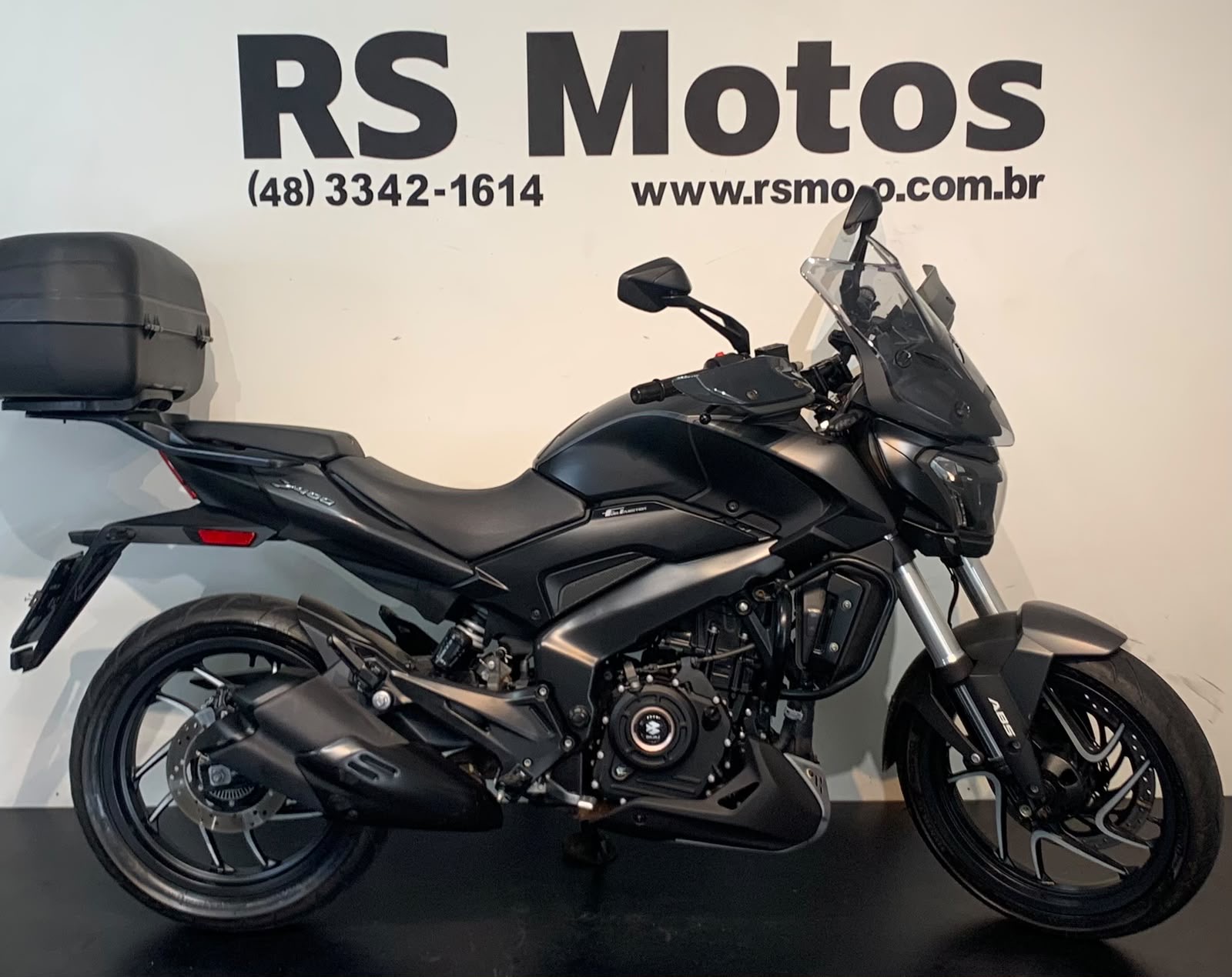 DOMINAR 400 