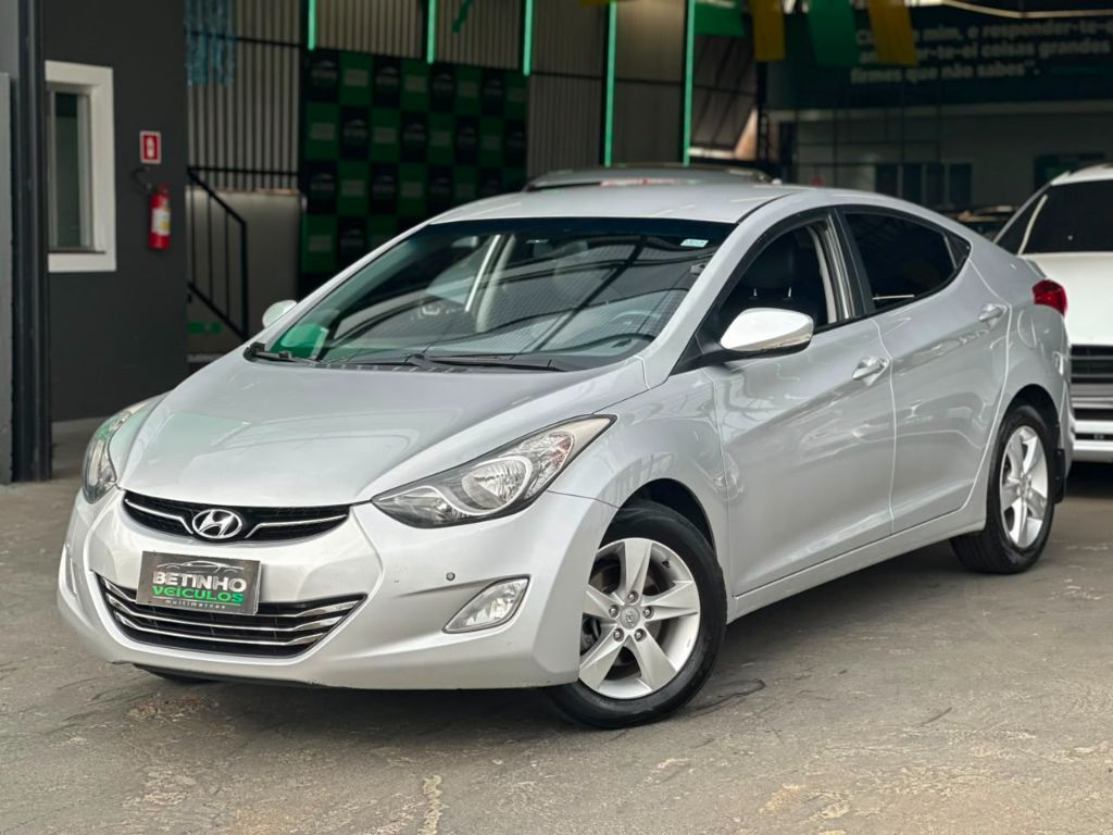 Elantra GLS 1.8 16V Aut.