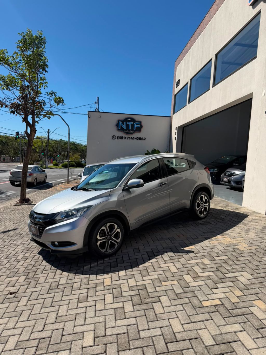 HR-V Touring 1.8 Flexone 16V 5p Aut.