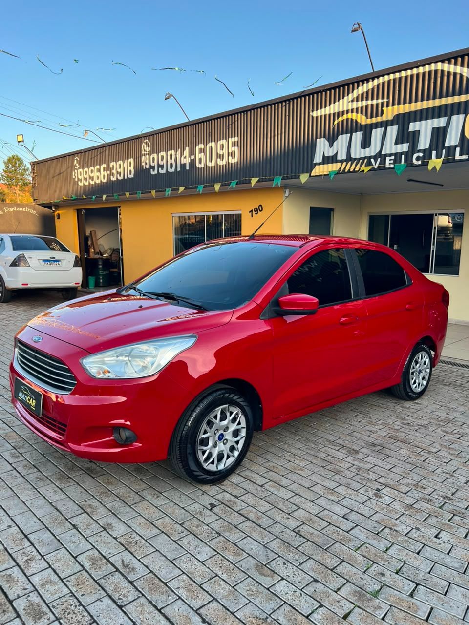 Ka+ Sedan 1.0 SE/SE PLUS TiVCT Flex 4p