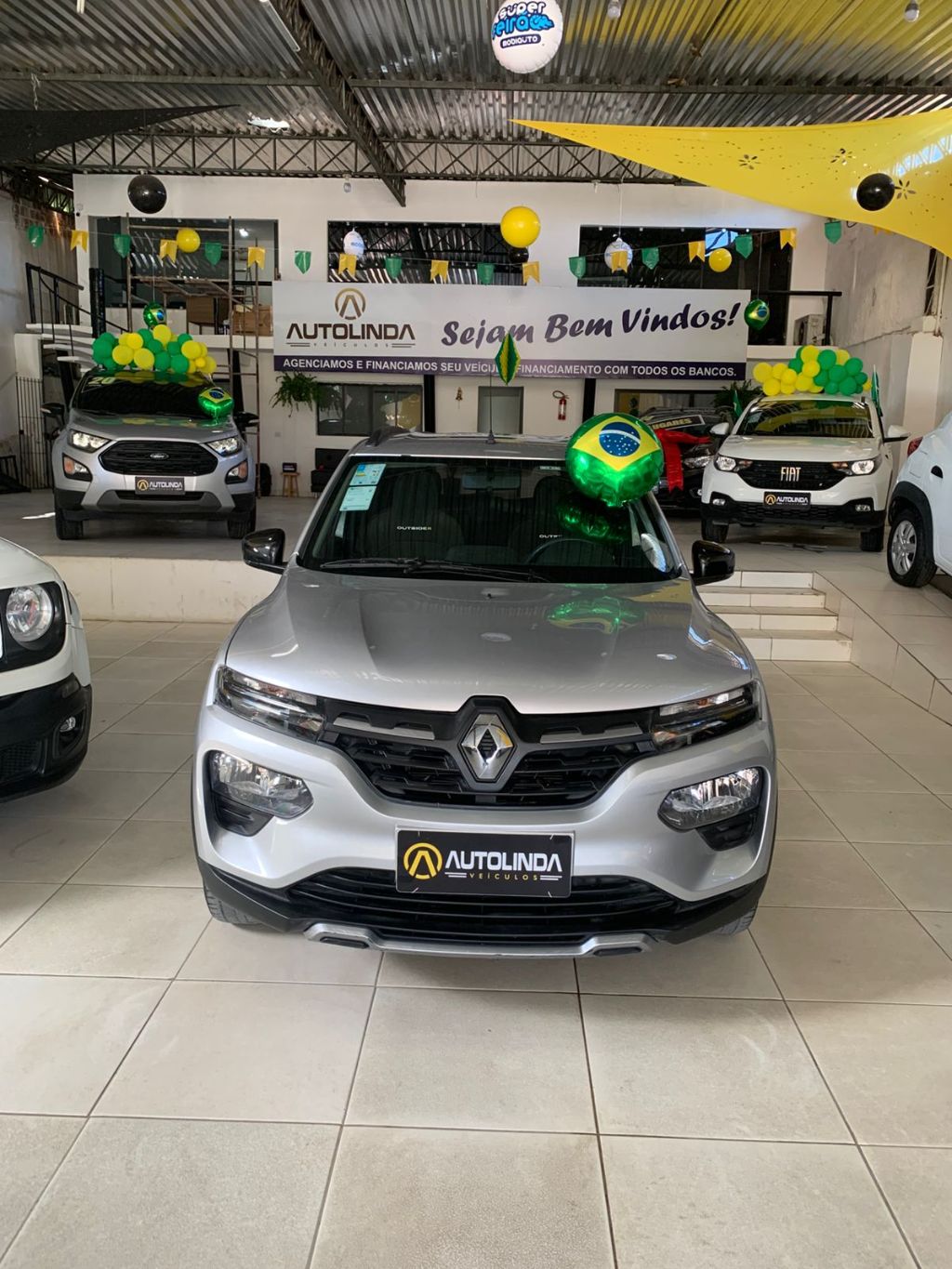 KWID OUTSIDER 1.0 Flex 12V 5p Mec.