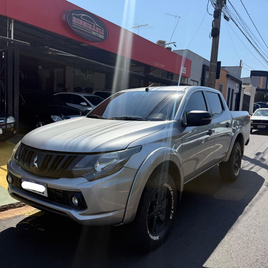 L200 Triton Sport HPE 2.4 CD Diesel Aut.