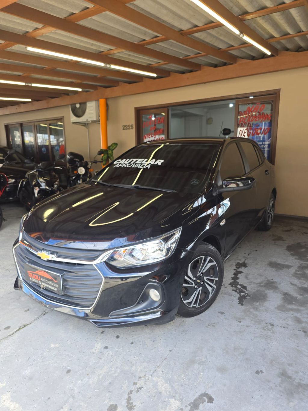 ONIX HATCH LT 1.0 12V Flex 5p Mec.