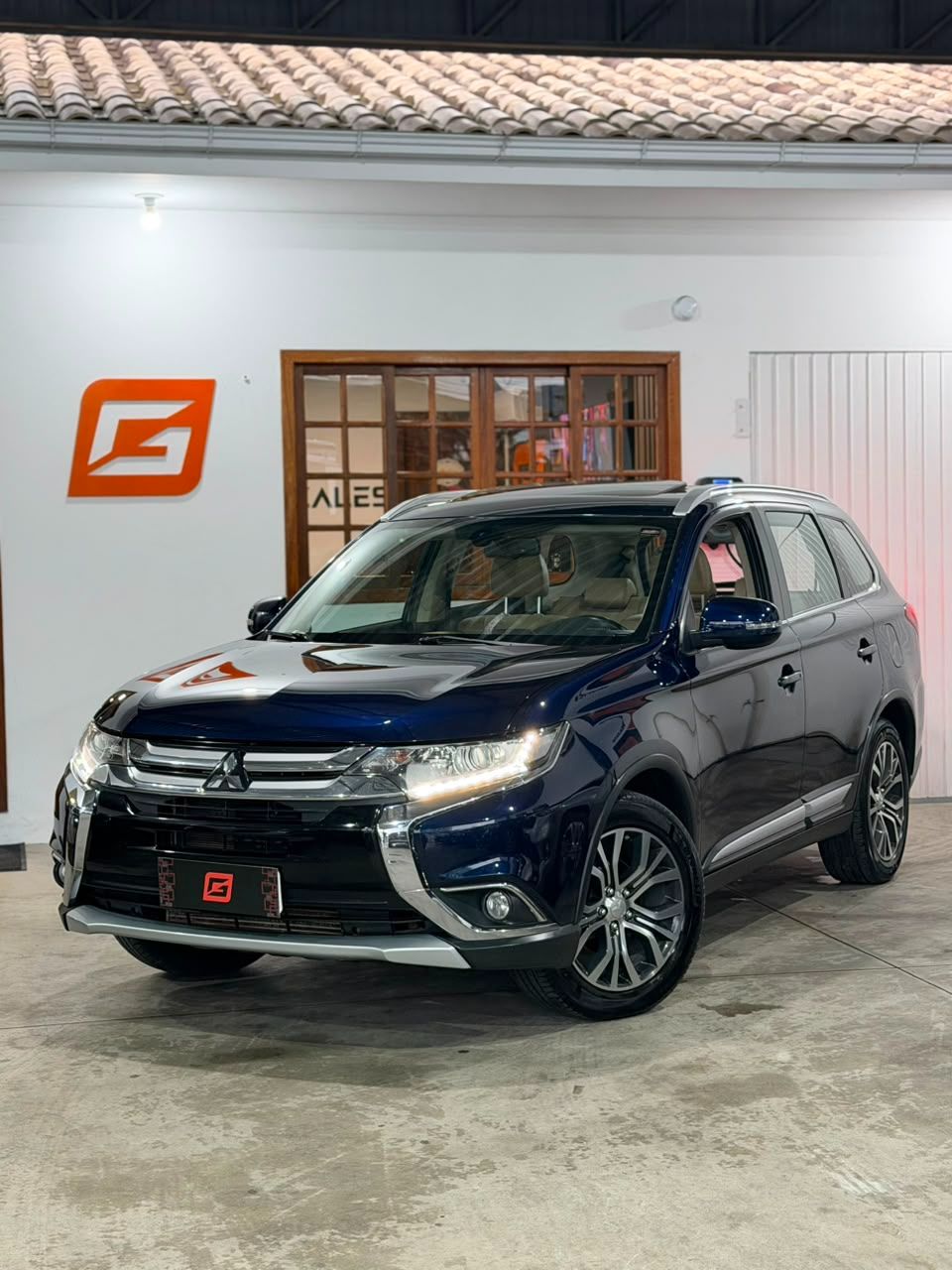 OUTLANDER 2.2 165cv Diesel Aut.