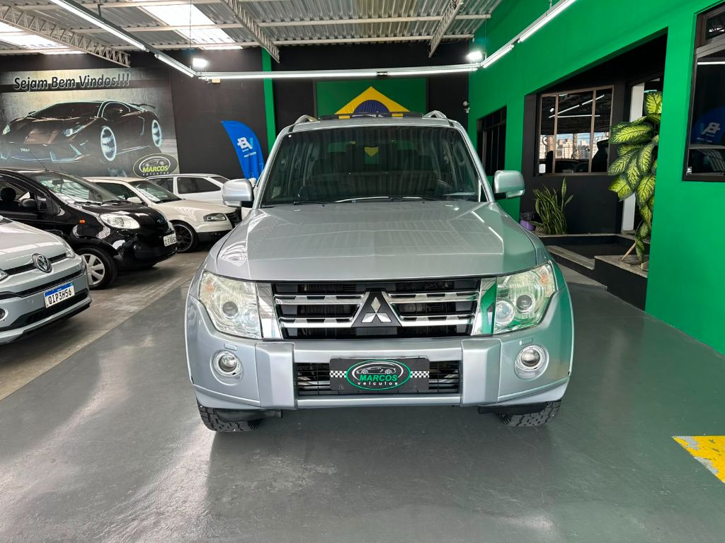 Pajero HPE Full 3.8 V6 250cv 5p Aut.