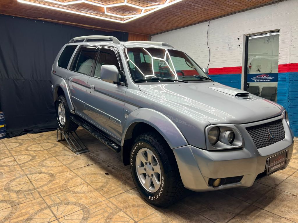 Pajero Sport HPE 2.5 4x4 Diesel Mec.