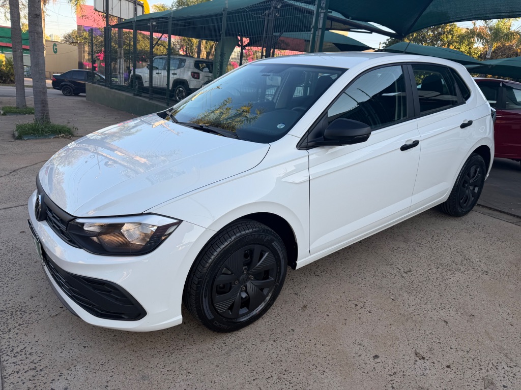 Polo Track 1.0 Flex 12V 5p
