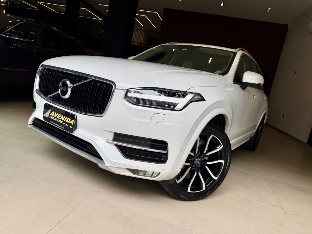 XC 90 D-5 MOMENTUM 2.0 235cv Diesel 5p