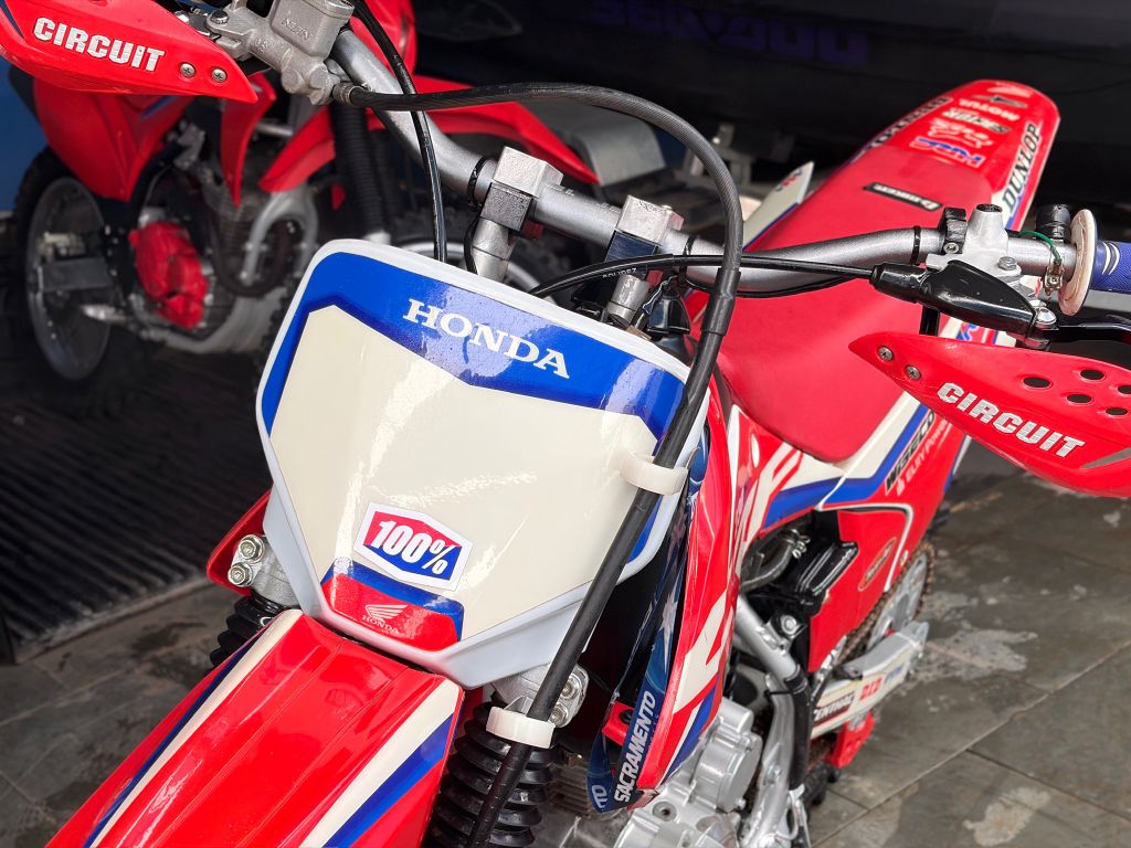 CRF 230 F