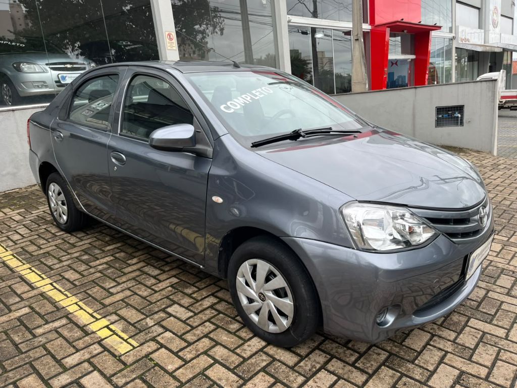 ETIOS X Sedan 1.5 Flex 16V 4p Mec.