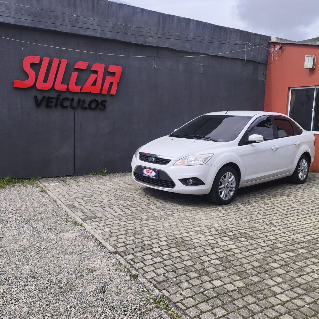 Focus Sedan 1.6/1.6 Flex 8V/16V 4p Mec.