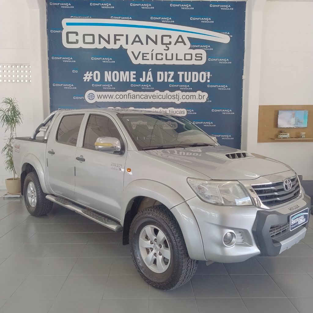 Hilux CD SR D4-D 4x4 3.0  TDI Dies. Obs: REPASSE BAIXO DA TABELA!!!!