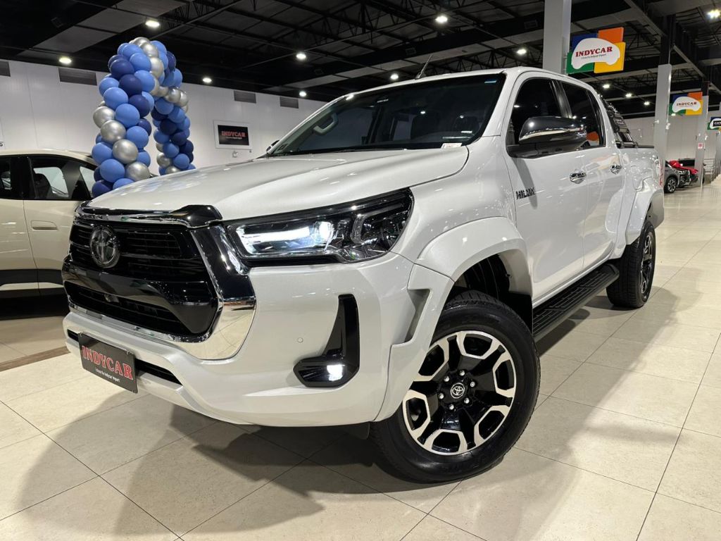 Hilux CD SRX Plus 4x4 2.8 TDI Die. Aut.