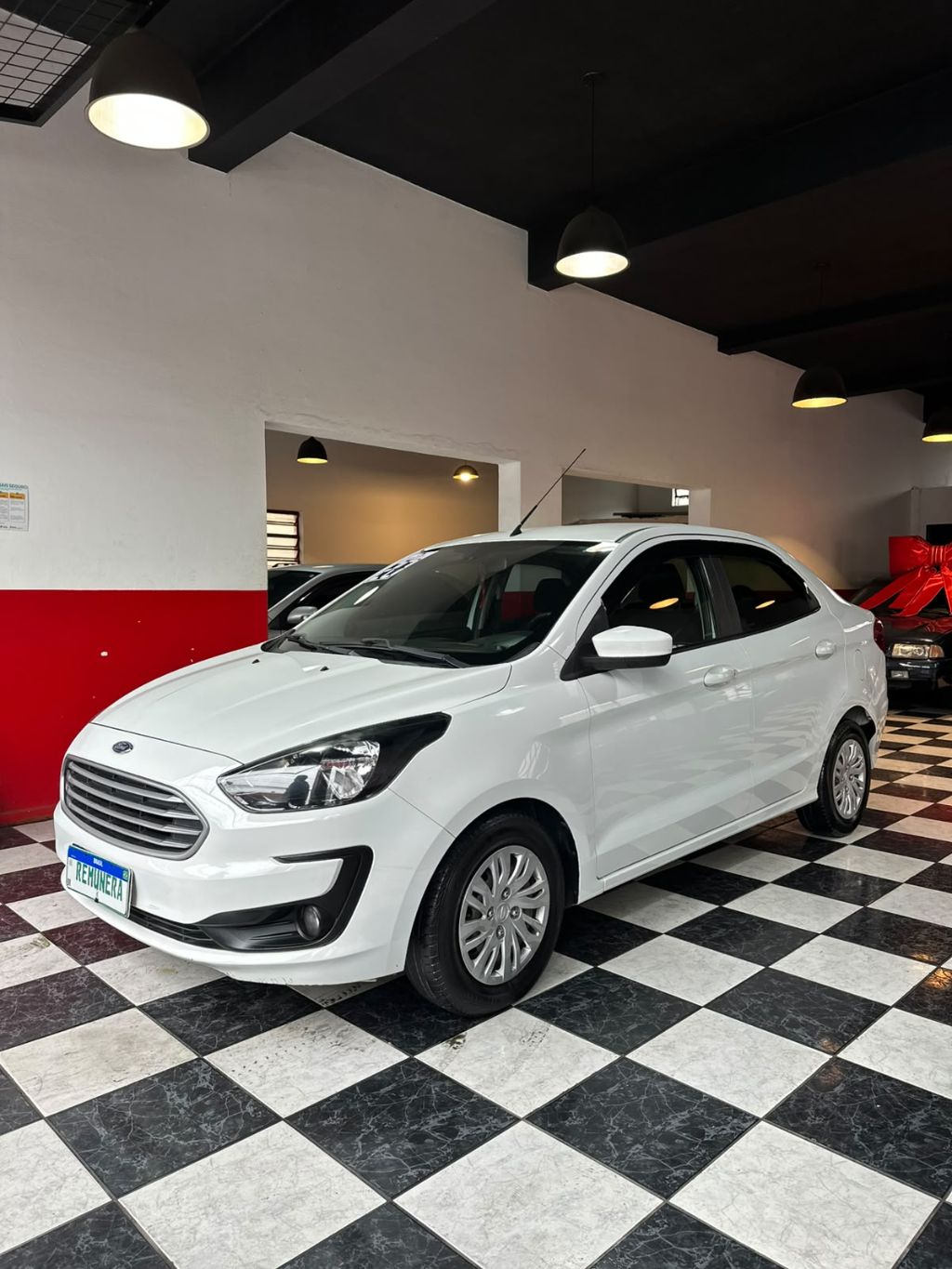 Ka 1.5 Sedan SE 12V Flex 4p Mec.