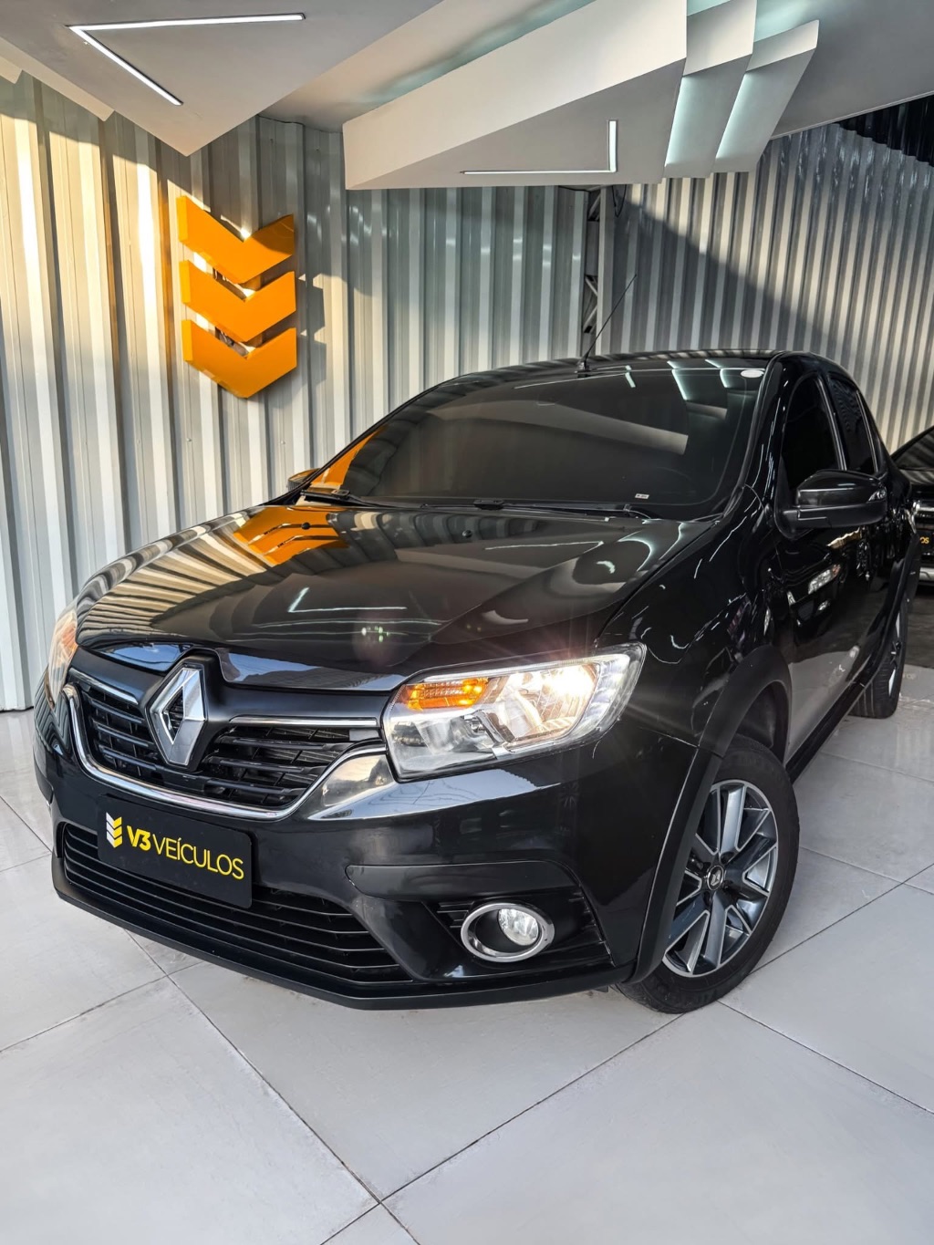 LOGAN Iconic Flex 1.6 16V 4p Aut.