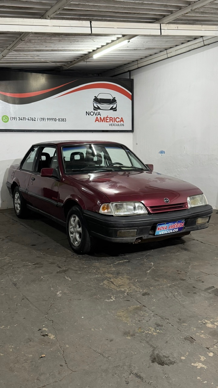 Monza GLS/ Hi-Tech 2.0 EFI 2p e 4p