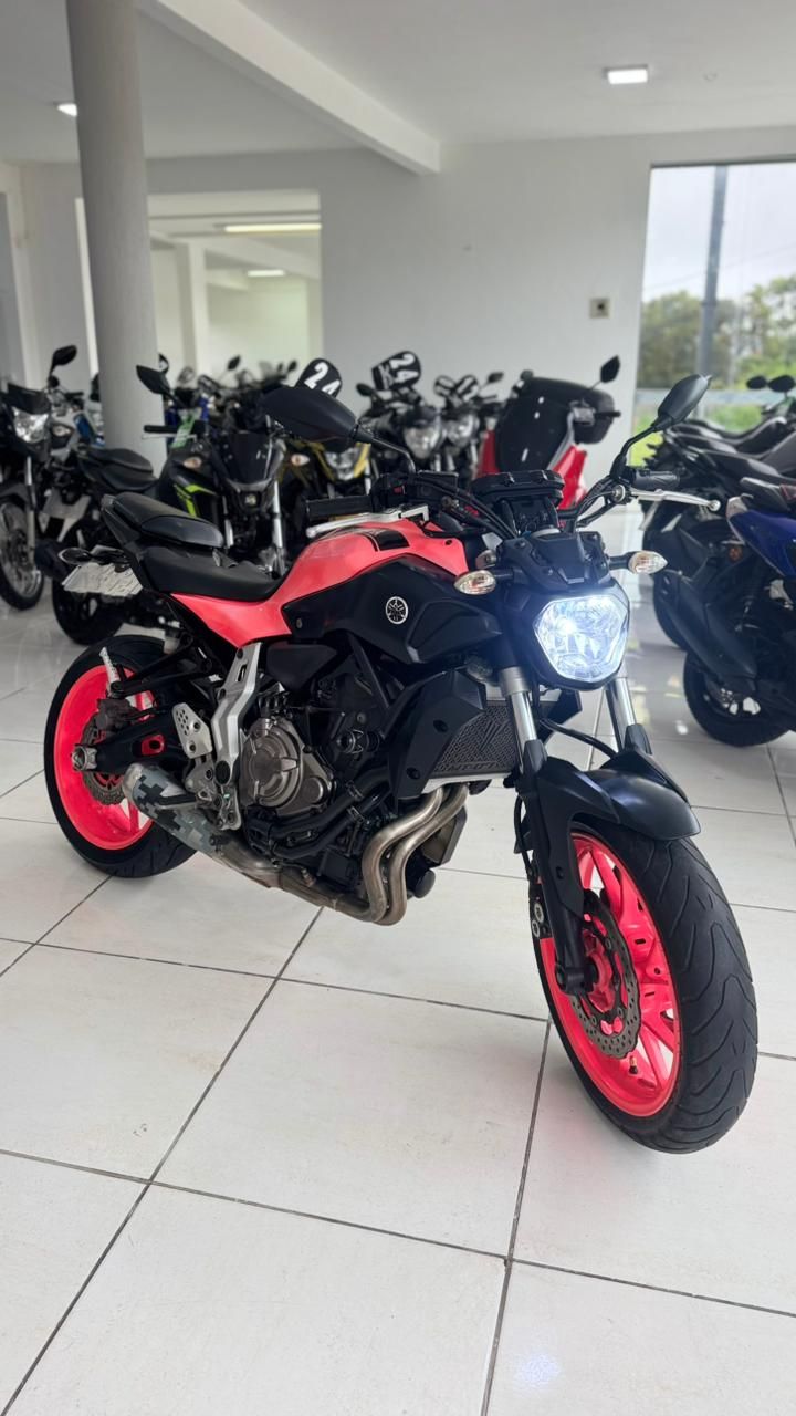 MT-07/MT-07 ABS 689cc