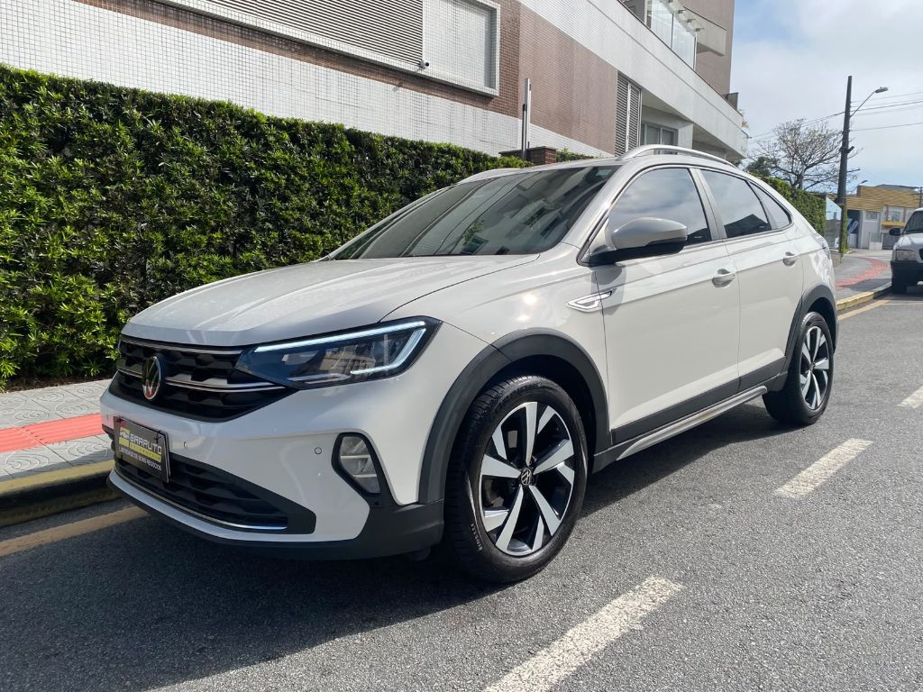 Nivus Highline 1.0 200 TSI Flex Aut.