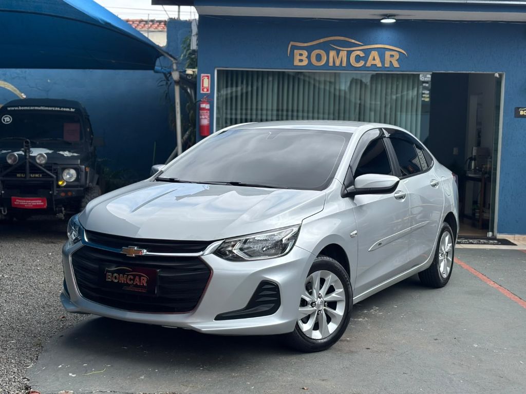 ONIX SEDAN Plus LT 1.0 12V Flex 4p Mec.
