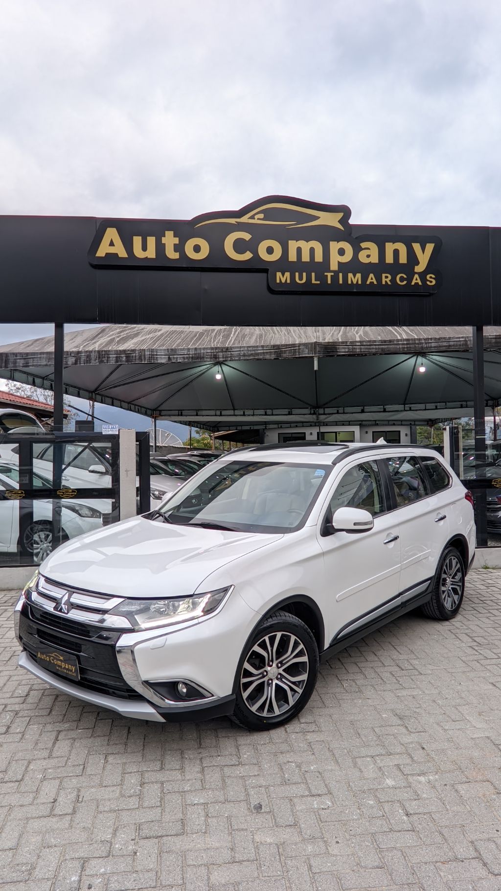 OUTLANDER 2.2 165cv Diesel Aut.