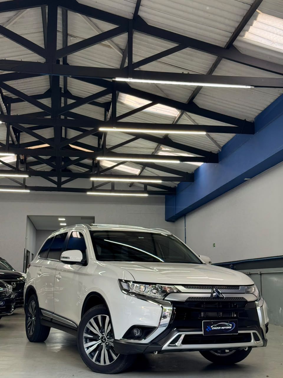 OUTLANDER HPE 2.0 16V 5p Aut.
