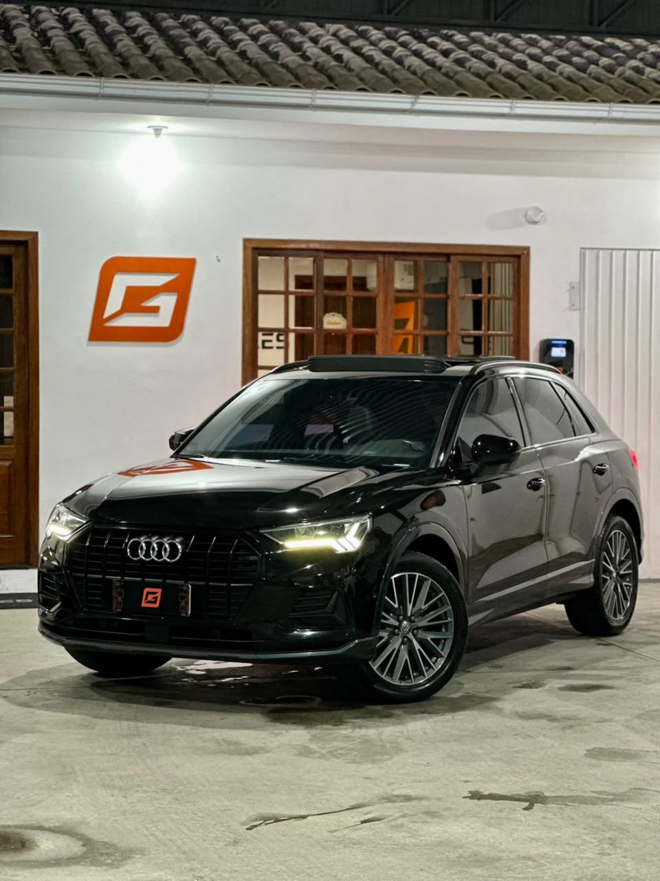 Q3 Black Ed. 1.4 TFSI Flex/Black S-tron.