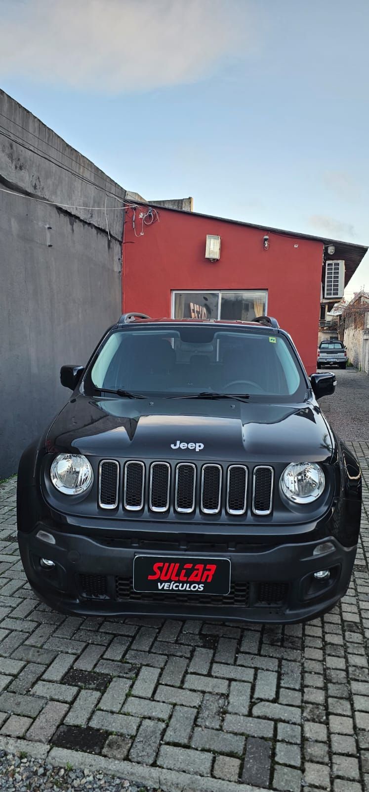Renegade Longitude 1.8 4x2 Flex 16V Aut.