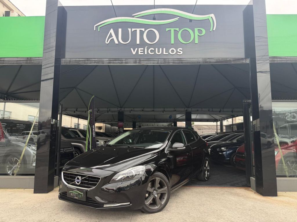 V40 T-4 MOMENTUM 2.0 Aut.