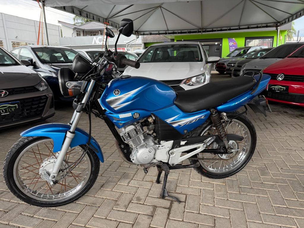 YBR 125 E
