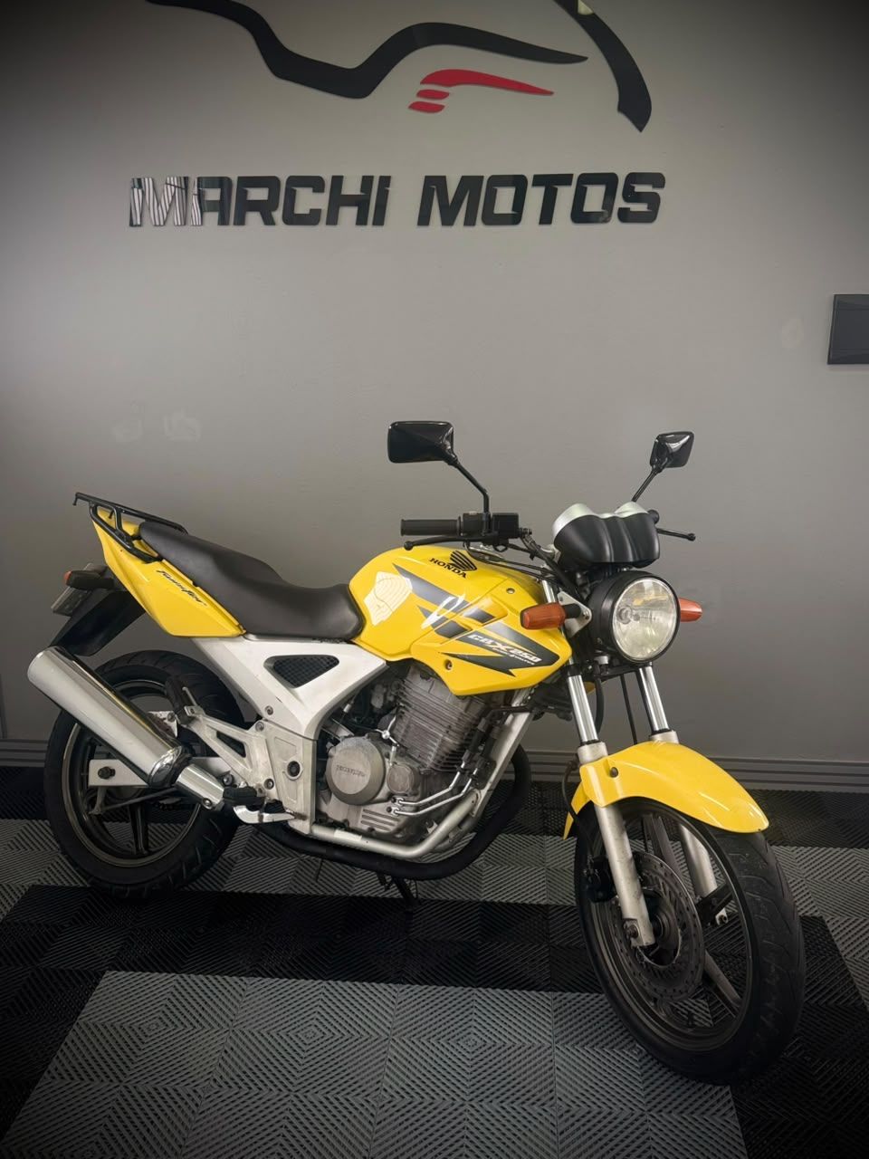 CBX 250 TWISTER